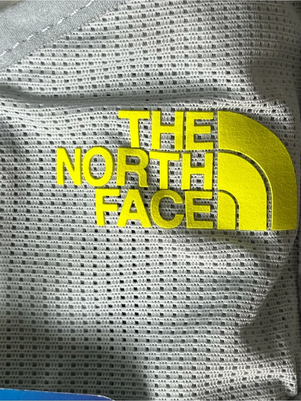 The North Face Sunriser Run Vest 8 Frost Grey (NF0A81DZKT3) NWT! Adult Size XS